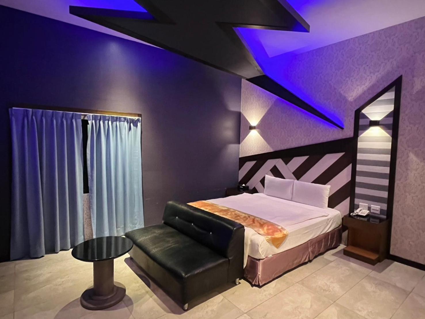 Wei Feng Exquisite Motel Pintung Branch Pingtung Extérieur photo