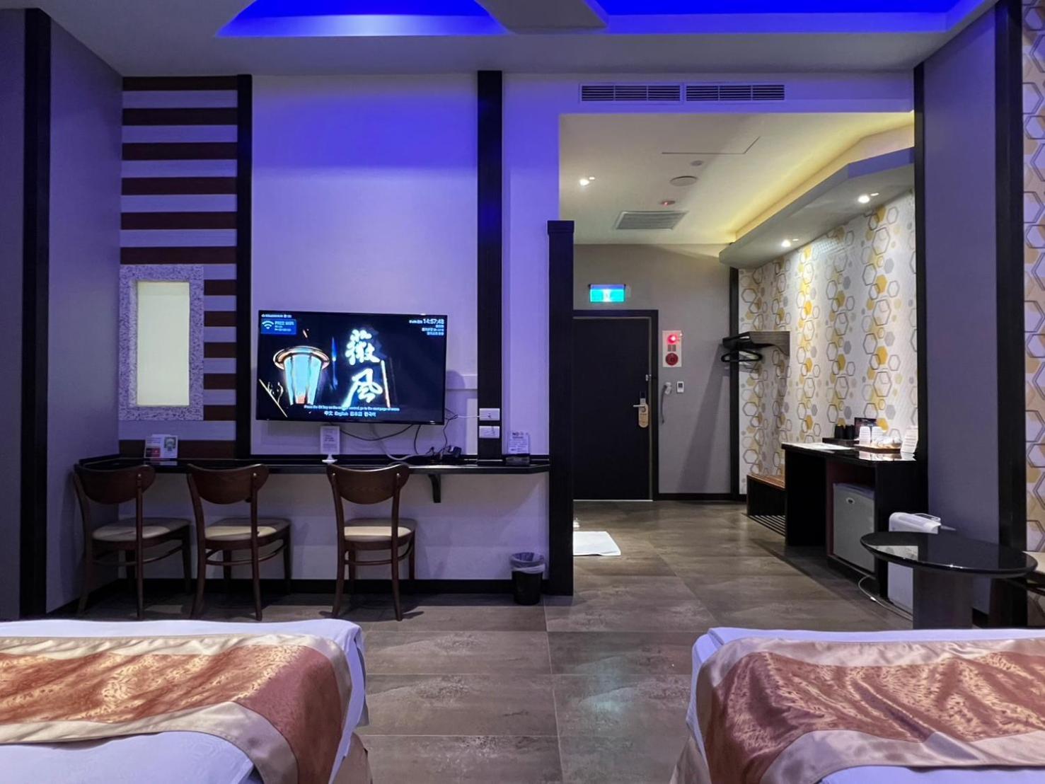 Wei Feng Exquisite Motel Pintung Branch Pingtung Extérieur photo