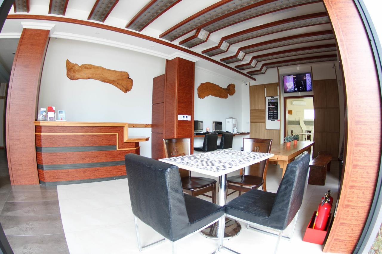 Wei Feng Exquisite Motel Pintung Branch Pingtung Extérieur photo